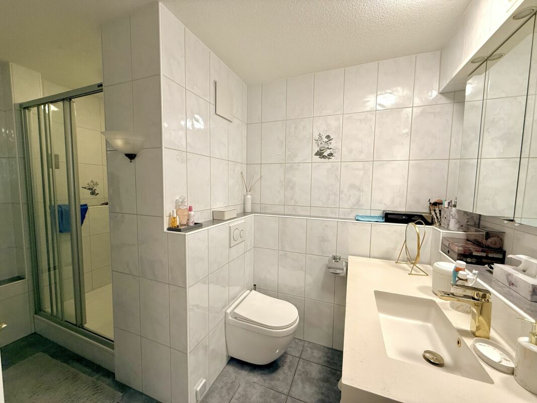 RESERVIERT Komfortables Wohnen 4.5 Zimmer mit viel Platz und Ruhe