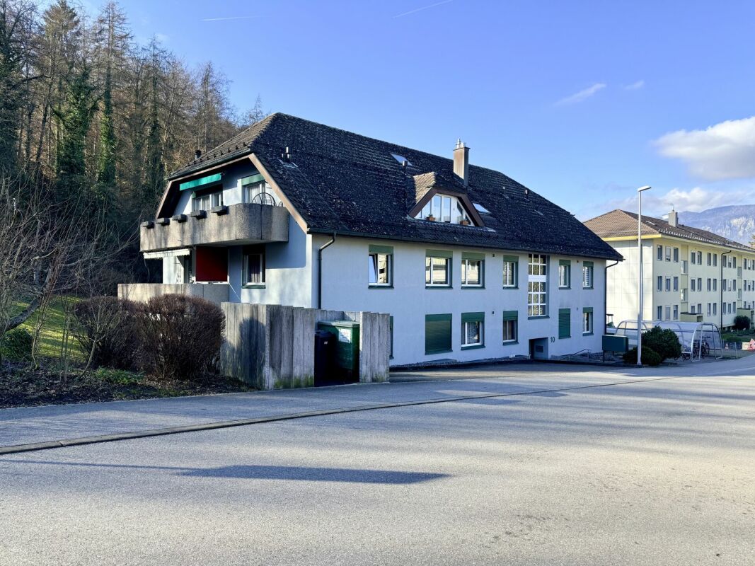 RESERVIERT Komfortables Wohnen 4.5 Zimmer mit viel Platz und Ruhe