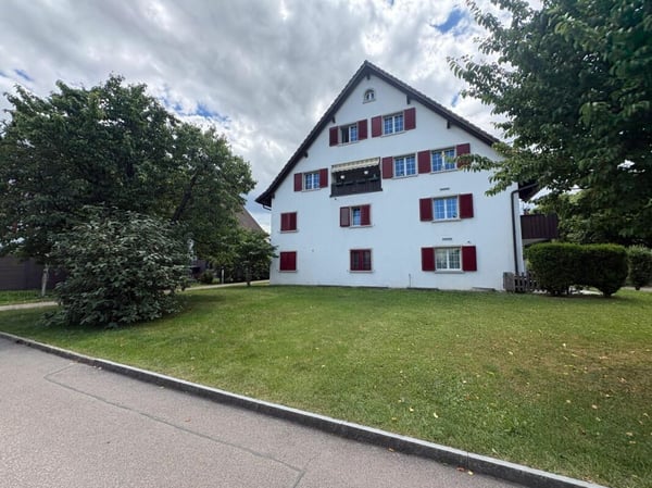 Luxuswohnung auf drei Ebenen mit viel Licht 2
