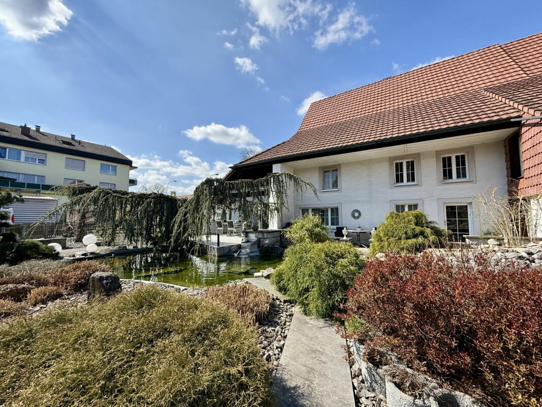 Einzigartige Liegenschaft mit Gewerbe, Gartenparadies und Ausbaupotenzial