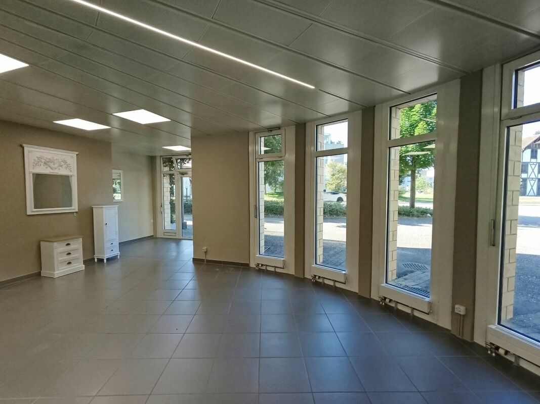 Reserviert, Premium Standort in Rothrist, Ihre neue Verkaufsfläche im Herzen der Gemeinde