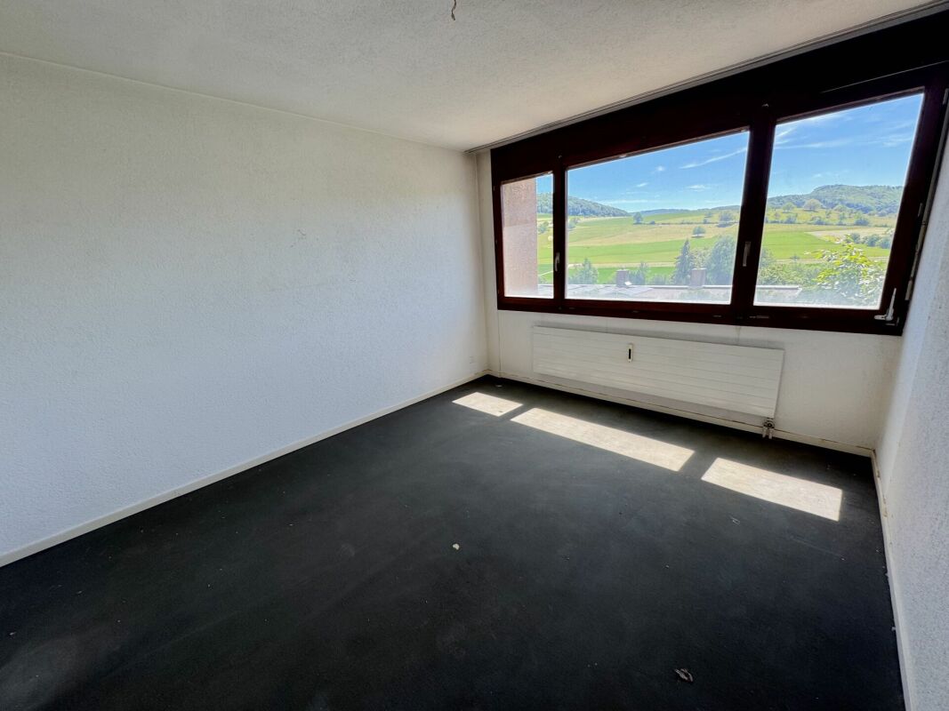 Weitsicht, Raum und Potenzial: Reihenhaus in Magden