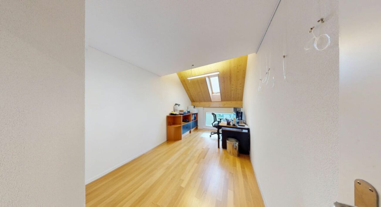 Immobilie in Wangen An Der Aare - 168 m² Wohntraum mit beeindruckender Galerie - Exklusive 5.5-Zimmer-Maisonette nahe der Aare - Bild 7