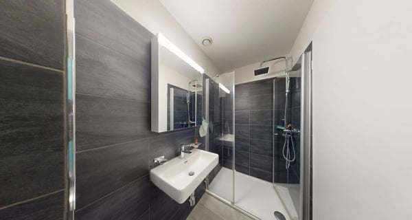 168 m² Wohntraum mit beeindruckender Galerie - Exklusive 5.5-Zimmer-Maisonette nahe der Aare 7
