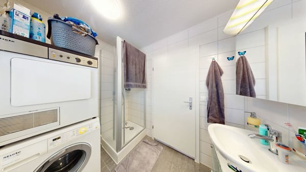 Exklusives 8-Zimmer-Einfamilienhaus mit Einliegerwohnung, grossem Garten und Werkstattgarage in ländlicher Lage 17