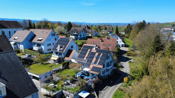 Modern wohnen zwischen Zürich & Zug in Obfelden 3
