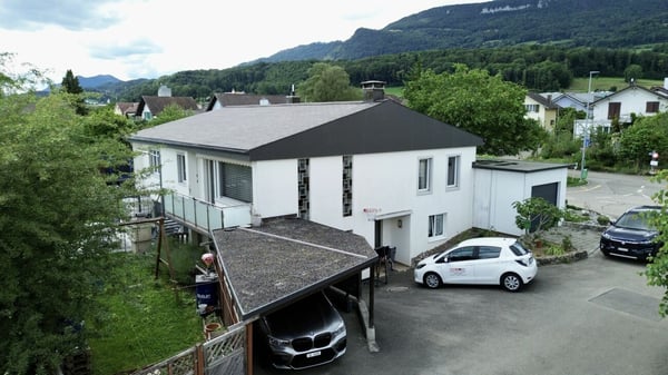 Ein Haus, zwei Möglichkeiten - Familienparadies mit Potenzial 2