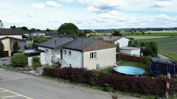 Ein Haus, zwei Möglichkeiten - Familienparadies mit Potenzial 1