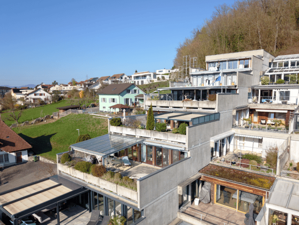 Wohnen mit Aussicht - lichtdurchflutete Terrassenwohnung mit Pool & Sauna 2