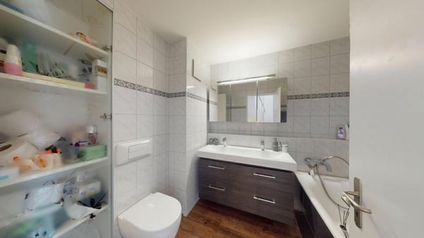 5.5-Zimmer-Reiheneinfamilienhaus mit Wintergarten, Terrasse und gepflegtem Garten im Reinacherhof 11
