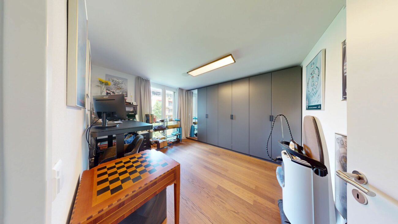 Luxuriöse 3.5-Zimmer Smart-Home-Wohnung mit Wintergarten-Balkon & E-Ladestation in Ballwil