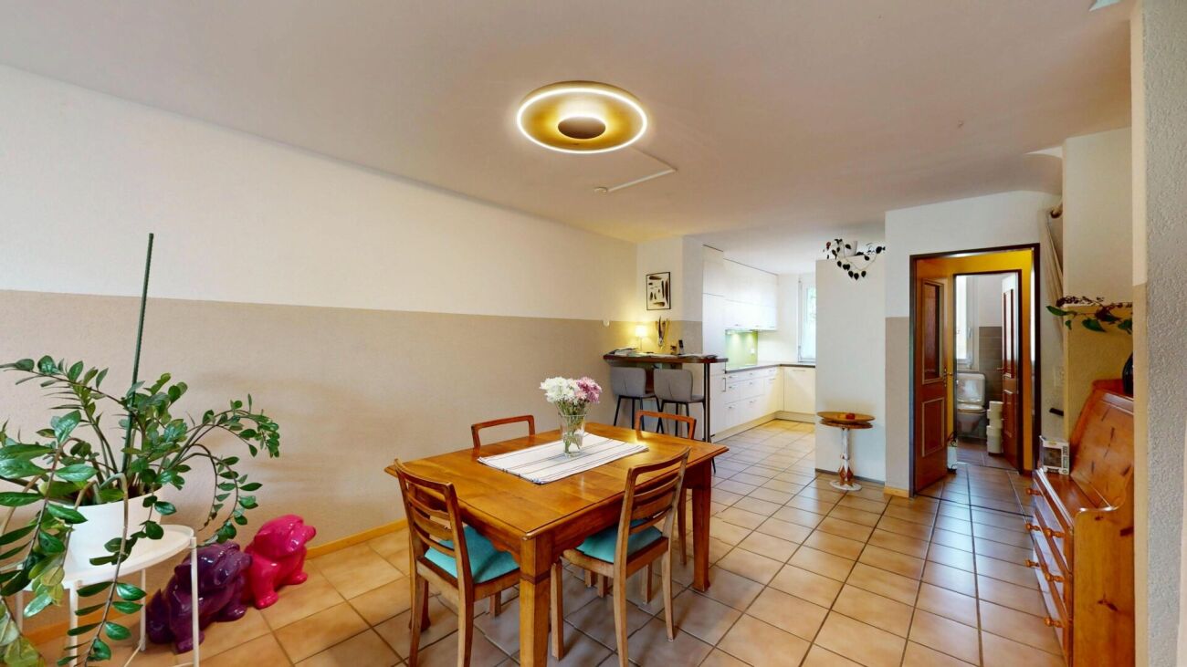 Ruhig gelegenes 6.5-Zimmer-Reihenfamilienhaus mit viel Platz