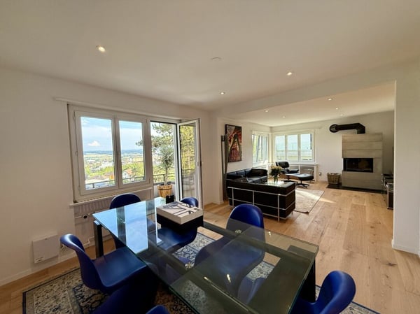 Modernisiertes 5.5-Zimmer EFH mit Pool und Panoramasicht 6