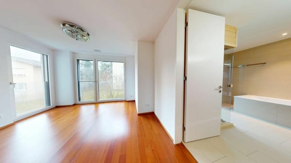 Exklusive 4.5 Zimmerwohnung an privilegierter Lage in Zürich Höngg 6