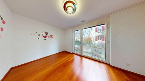 Exklusive 4.5 Zimmerwohnung an privilegierter Lage in Zürich Höngg 8