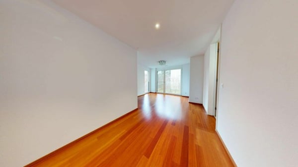 Exklusive 4.5 Zimmerwohnung an privilegierter Lage in Zürich Höngg 5