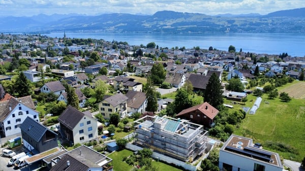 Exklusive 4.5 Zimmer Gartenwohnung mit Seesicht an bester Lage in Stäfa 9