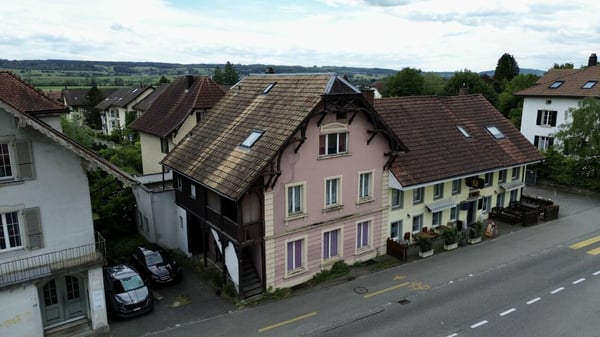 Jetzt oder nie - Mehrfamilienhaus mit grossem Potenzial für Investoren! Kopie 2