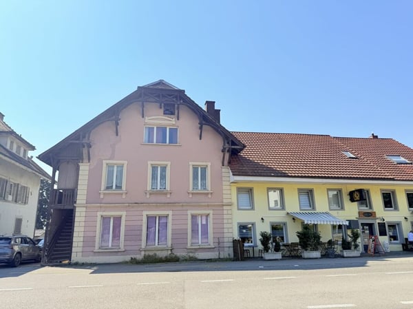 Jetzt oder nie - Mehrfamilienhaus mit grossem Potenzial für Investoren! Kopie 1