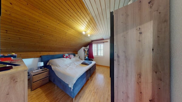 Charmantes 5.5-Zimmer Doppeleinfamilienhaus mit traumhaftem Garten & 3 Tiefgaragenparkplätzen in Wohlen AG 9