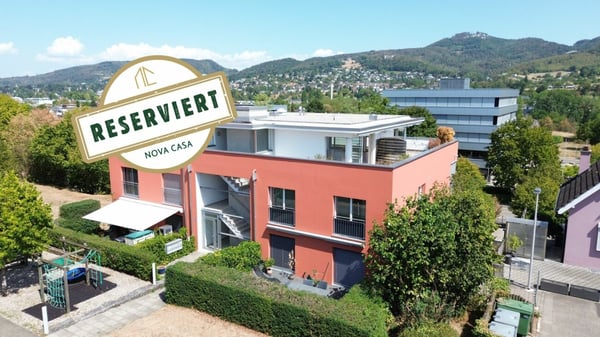Reserviert  Sofort bezugsbereit - helle Attikawohnung in Aesch BL