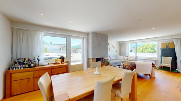 Modernisierte Attikawohnung mit traumhafter 360°-Terrasse 3
