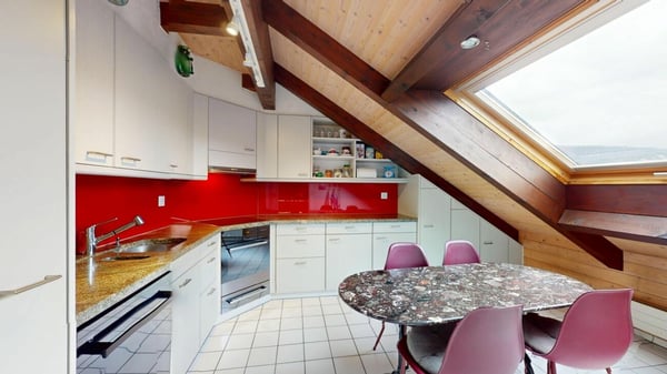 Lichtdurchflutete 4.5-Zimmer-Dachwohnung mit Loft-Charakter in Winznau 3