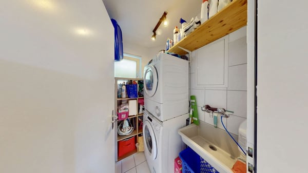 Exklusive 4.5-Zimmer-Wohnung in Greppen - Wohnen mit See- und Bergblick 16