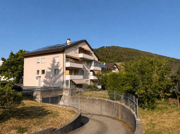 Raum für Ihre Ideen: Helle 3.5-Zimmer-Eckwohnung in Oberdorf BL