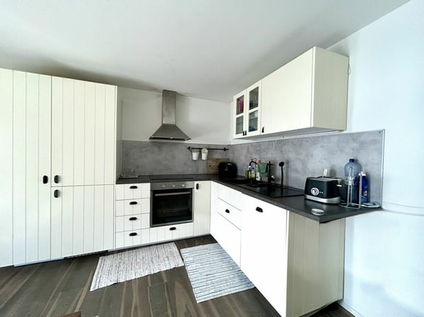 Hochwertiges Wohnen mit Whirlpool in moderner 6.5-Zimmer-Wohnung in Gümmenen! 13