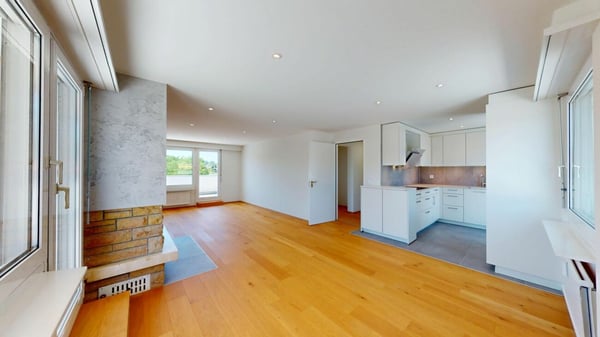 Modernisierte Attikawohnung mit traumhafter 360°-Terrasse 4