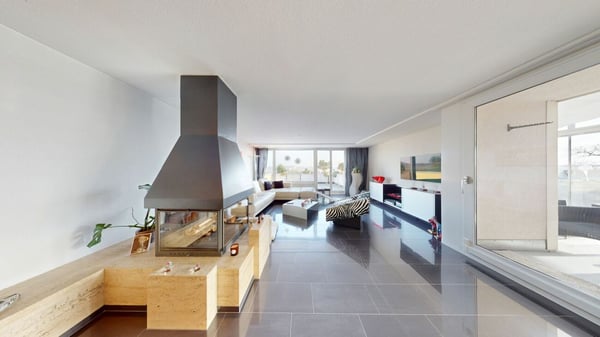 5.5 Zimmer Terrassenwohnung mit grosszügigen Aussenflächen & Weitsicht 2