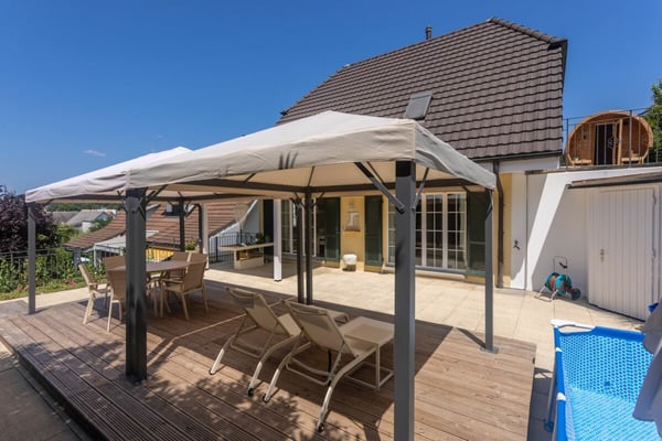 Exklusives Landhaus mit Pool & idyllischem Garten in Pfungen 3