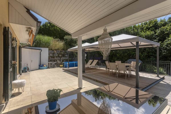 Exklusives Landhaus mit Pool & idyllischem Garten in Pfungen 4