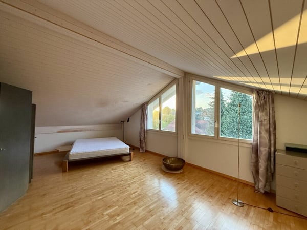 Grosszügig wohnen mit Bergsicht - 5.5-Zimmer-Maisonette in Römerswil 12