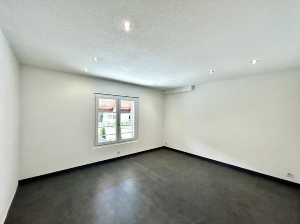 Kernsanierte 3.5-Zimmer-Maisonettewohnung mit Bergsicht! 4
