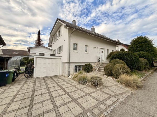 Charmantes Einfamilienhaus mit grosszügigem Garten! 4