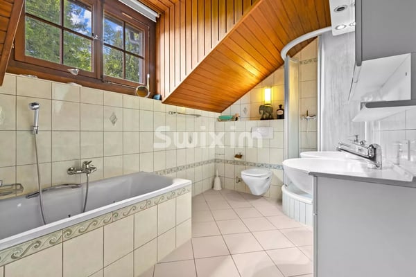 Rare ! Spacieuse maison familiale nichée dans un écrin de nature ! 4