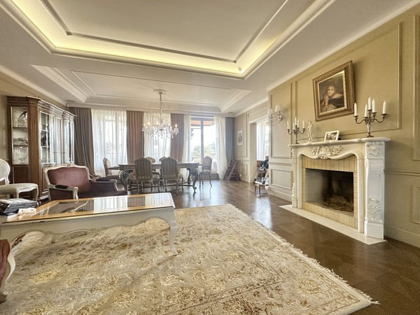 RARE: luxurious 7-Room apartment in a private residence / Magnifique 7 pièces 3