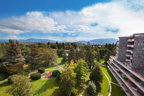 RARE: luxurious 7-Room apartment in a private residence / Magnifique 7 pièces 14