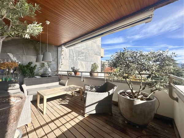 RARE: luxurious 7-Room apartment in a private residence / Magnifique 7 pièces 2