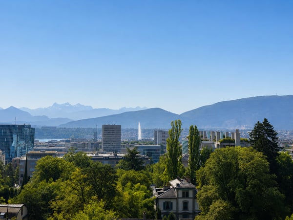 RARE: exceptionnel 5.5 pièces avec vue panoramique Genève/unique 3 bedroom unit overlooking Geneva 2