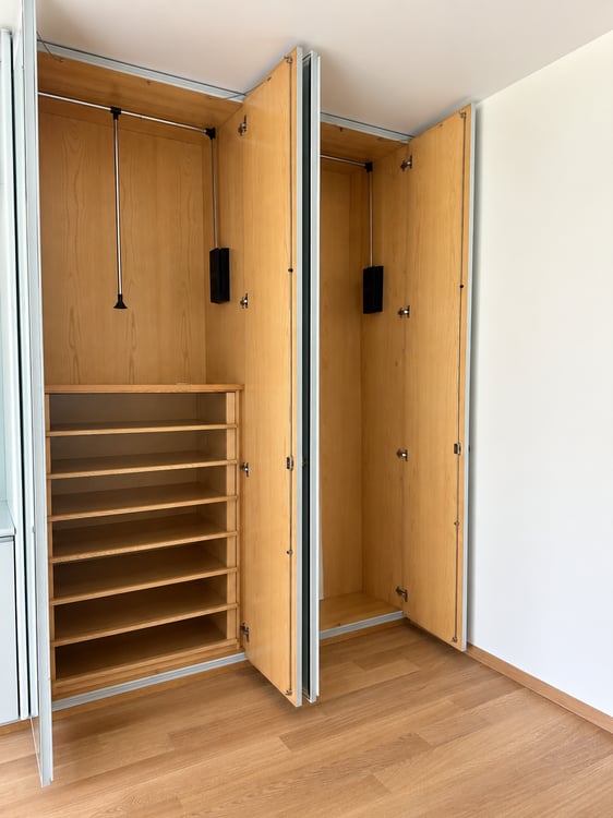 RARE: spacieux appartement de 4.5 pièces avec terrasse et piscine/ unique 2 bedroom unit 9