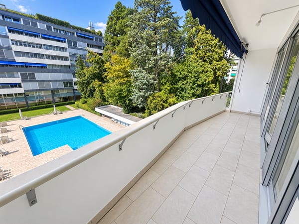 RARE: spacieux appartement de 4.5 pièces avec terrasse et piscine/ unique 2 bedroom unit 2