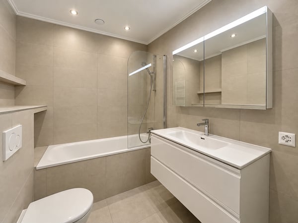 RARE: spacieux appartement de 4.5 pièces avec terrasse et piscine/ unique 2 bedroom unit 6