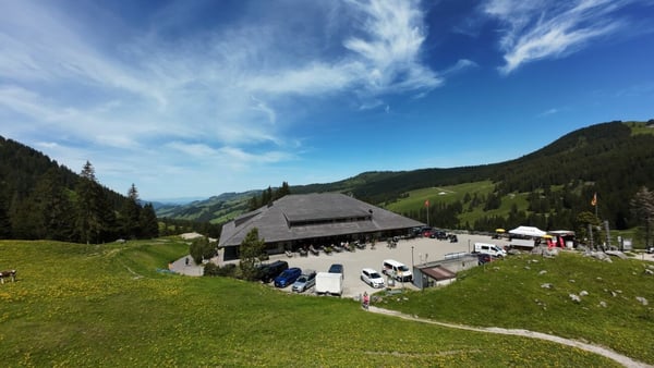 Restaurant Hotel untere Gantrischhütte 3