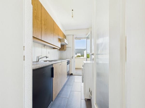 Gemütliche 1 Zimmerwohnung mit Weitblick, zentral in Biel/Madretsch 10