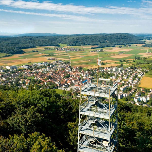 Moderne 1.5-Zimmer-Wohnung mit Balkon und grossem Sitzplatz in Beringen 10