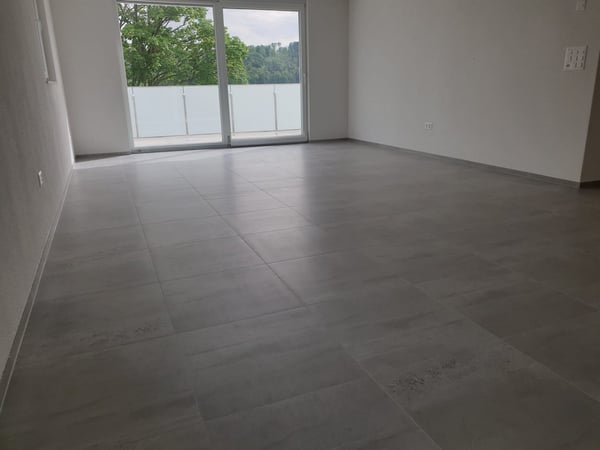Moderne 4.5-Zimmer-Wohnung mit über 55m2 Terrasse 9