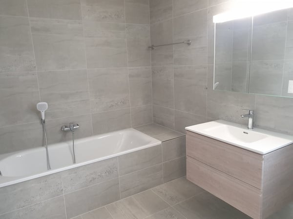 Moderne 4.5-Zimmer-Wohnung mit über 55m2 Terrasse 5